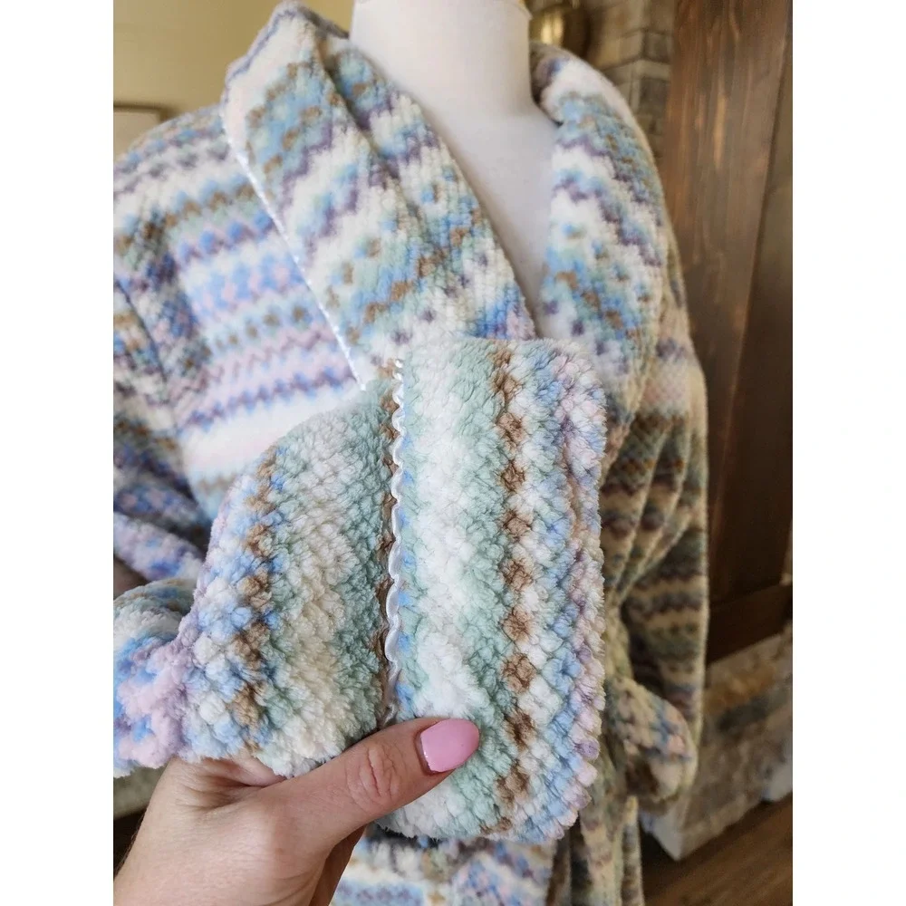 Carole Hochman Live Well Sleep Well Womens XL‎ Plush Fleece Robe Pastel Chevron